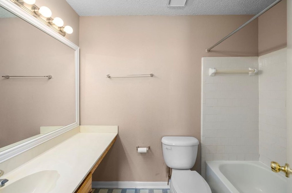 18066 Sagecroft Dr, Houston TX 77084-6724 exterior