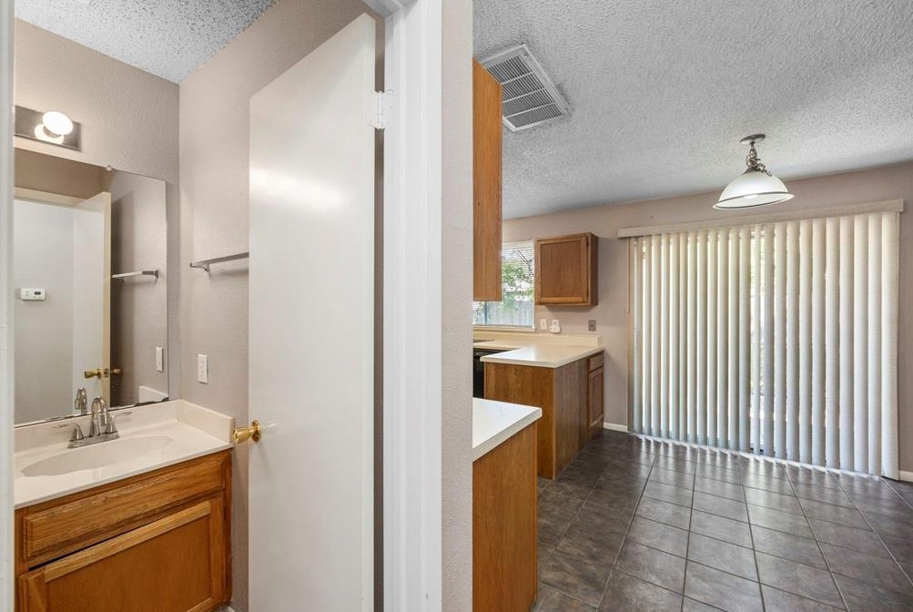 18066 Sagecroft Dr, Houston TX 77084-6724 exterior