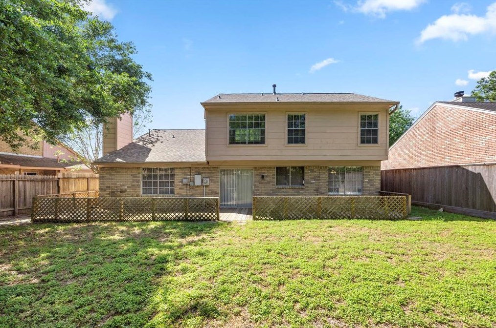 18066 Sagecroft Dr, Houston TX 77084-6724 exterior