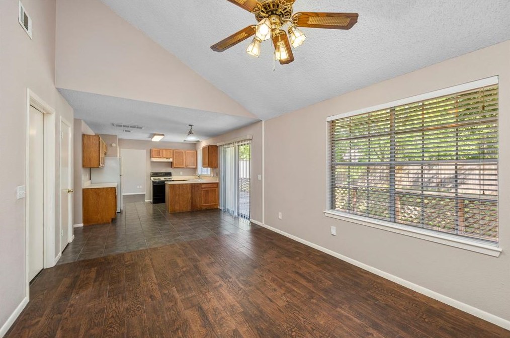 18066 Sagecroft Dr, Houston TX 77084-6724 exterior