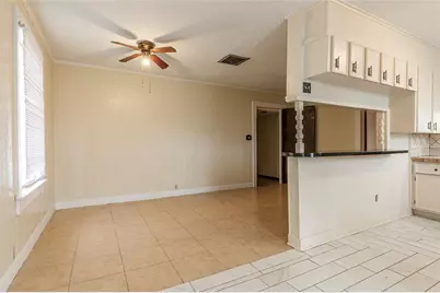 4924 Avenue P 1/2, Galveston, TX 77551 - Photo 29
