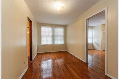 4924 Avenue P 1/2, Galveston, TX 77551 - Photo 33