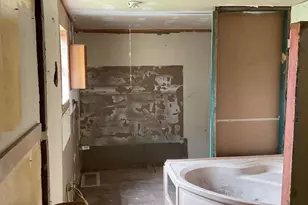 2739 Oyster Creek Bend, Freeport, TX 77541 - Photo 9