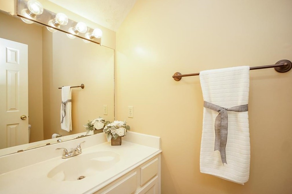 16023 Gladebrook Gln Ln, Houston TX 77095-2530 exterior