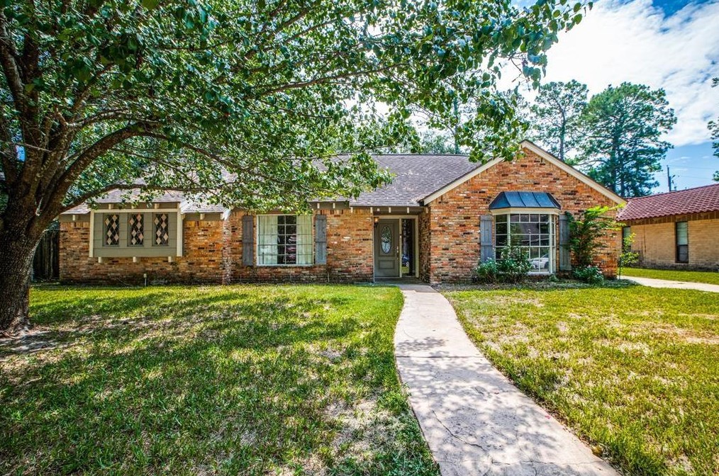 211 North Hill Dr, Spring TX  77373-5609 exterior