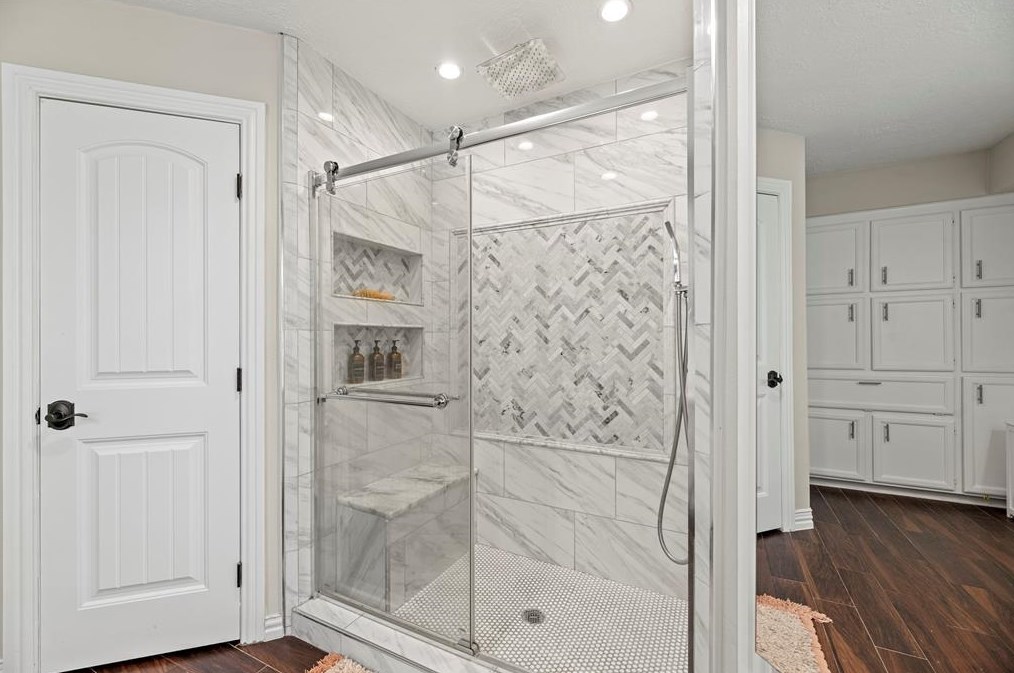 14114 Saddlebend Dr, Houston TX  77070-2548 exterior