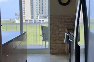 1401 E Beach Dr, Galveston, TX 77550 - Photo 25