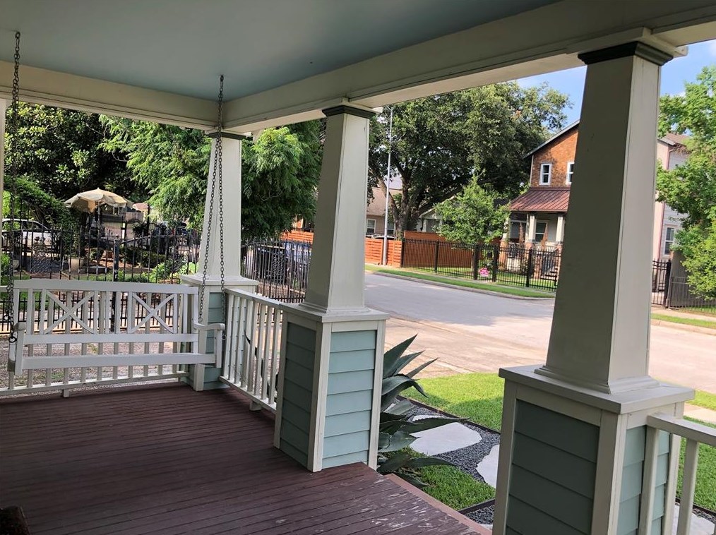 1203 Walton St, Houston TX  77009-3035 exterior