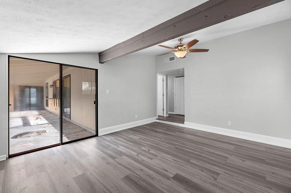 7307 Loma Alta Dr, Houston TX 77083-4242 exterior