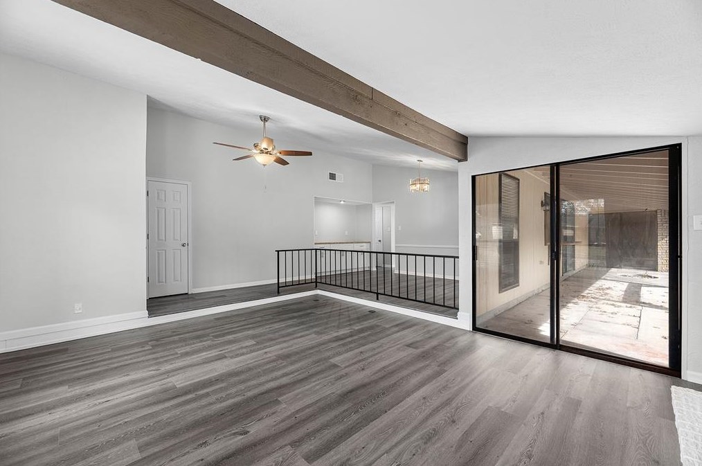 7307 Loma Alta Dr, Houston TX 77083-4242 exterior