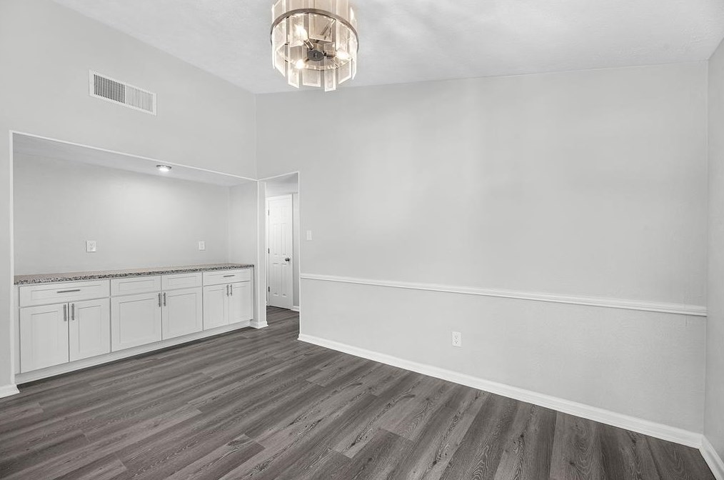 7307 Loma Alta Dr, Houston TX 77083-4242 exterior