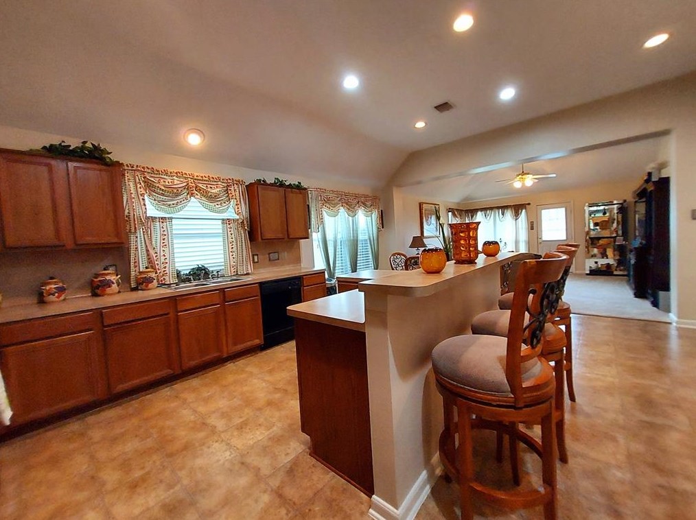 10926 Mossy Holw Ln, Houston TX  77075-5321 exterior