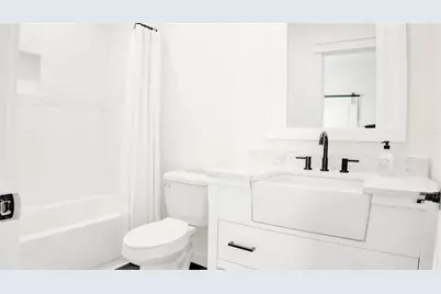 1066 Shady Lane, Gilchrist, TX 77650 - Photo 35