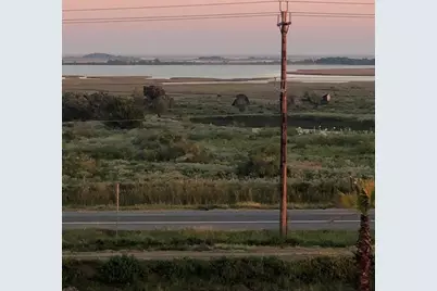 662 Arlo Terrace, Gilchrist, TX 77617 - Photo 5