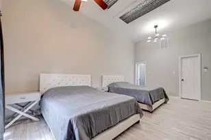 3300 Yorktown St, Houston, TX 77056 - Photo 43