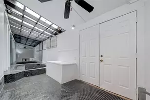 3300 Yorktown St, Houston, TX 77056 - Photo 31