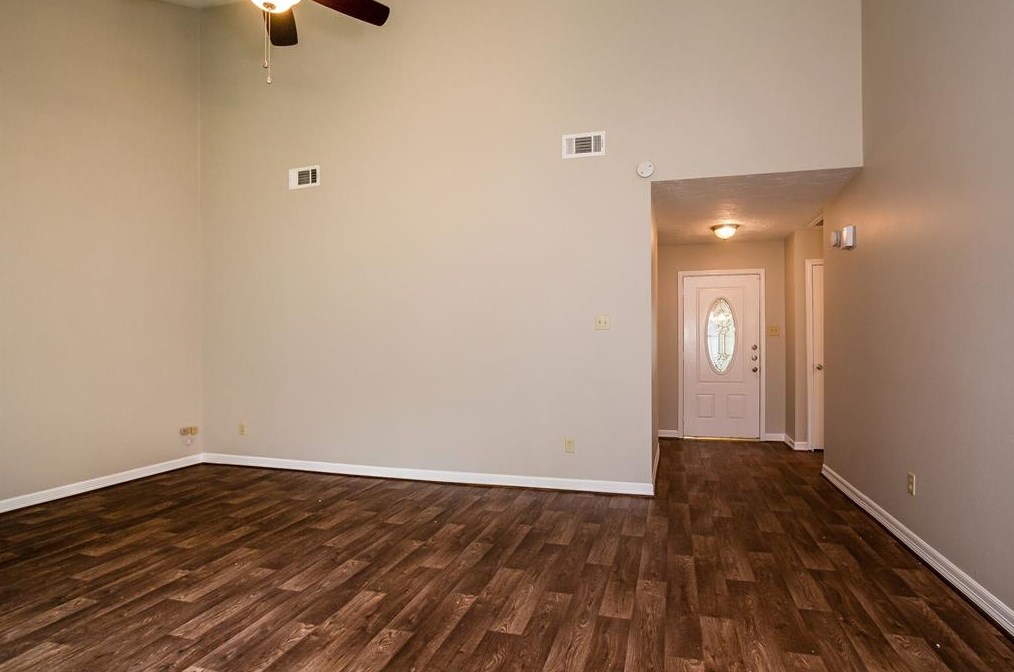 15238 Bedford Glen Dr, Channelview TX  77530-4831 exterior