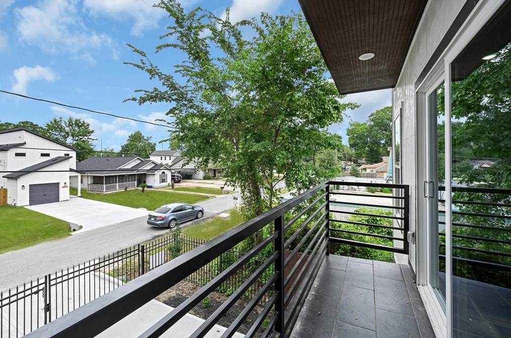 7904 Tower, Houston TX  exterior