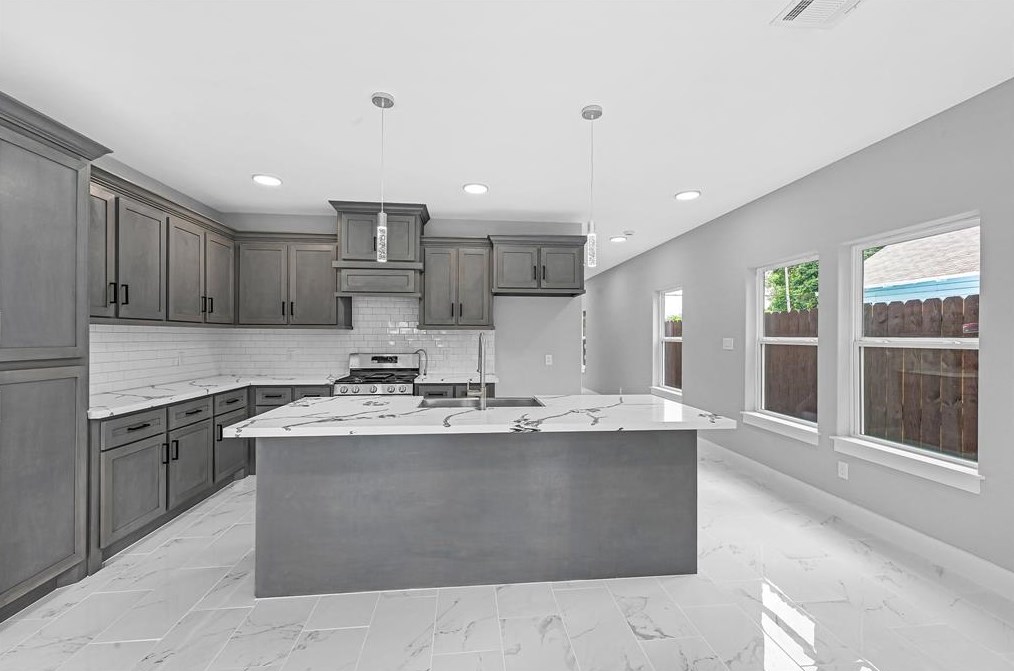 7904 Tower, Houston TX  exterior