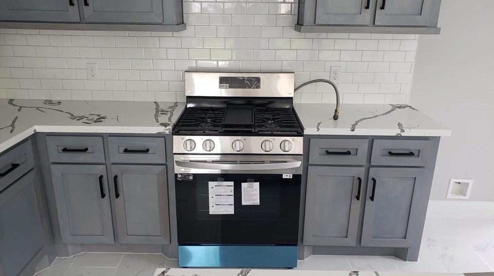 7904 Tower, Houston TX  exterior