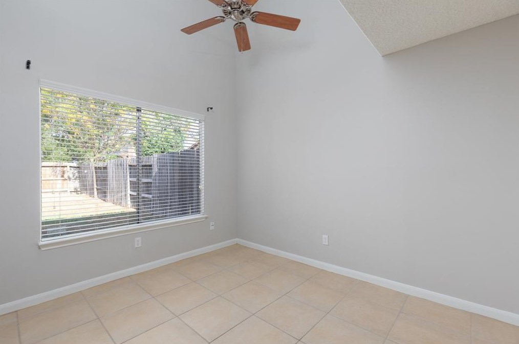 4623 Grn Trl Dr, Houston TX 77084-2949 exterior