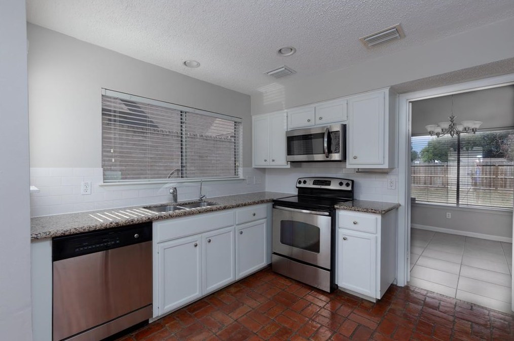 4623 Grn Trl Dr, Houston TX 77084-2949 exterior