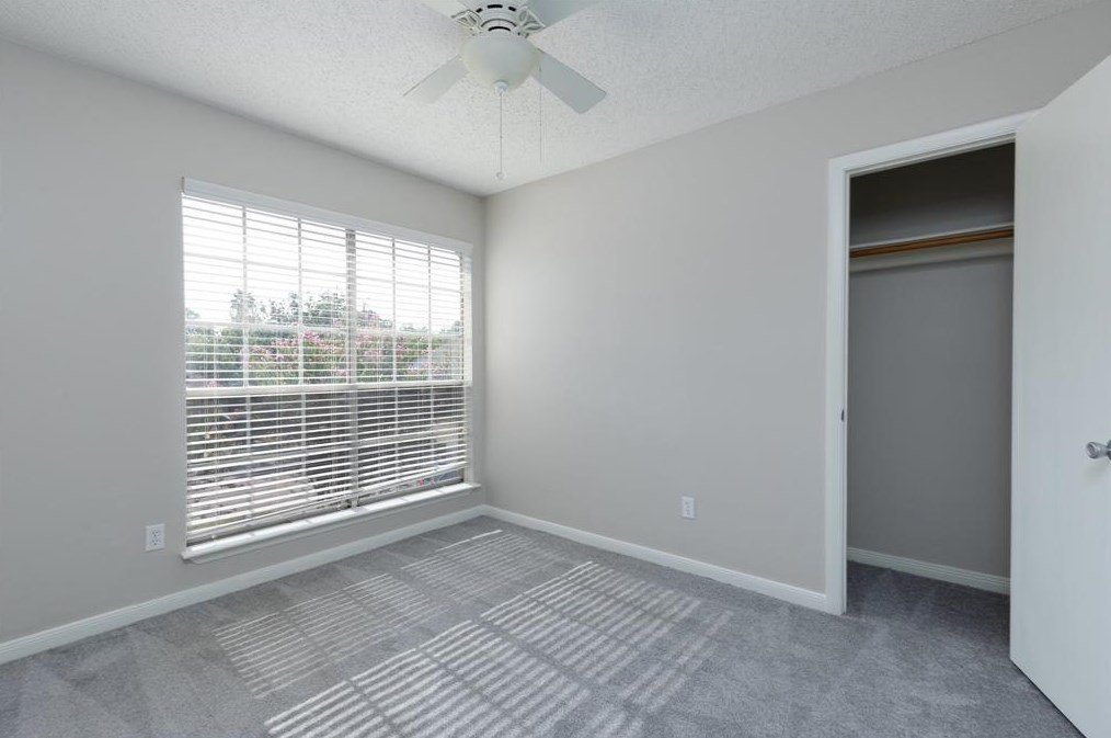 4623 Grn Trl Dr, Houston TX 77084-2949 exterior