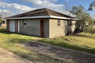 4513 County Rd 424, Alvin, TX 77511 - Photo 13