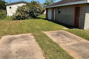 4513 County Rd 424, Alvin, TX 77511 - Photo 5