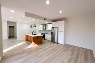 238 Litchfield Ln, Houston, TX 77024 - Photo 5