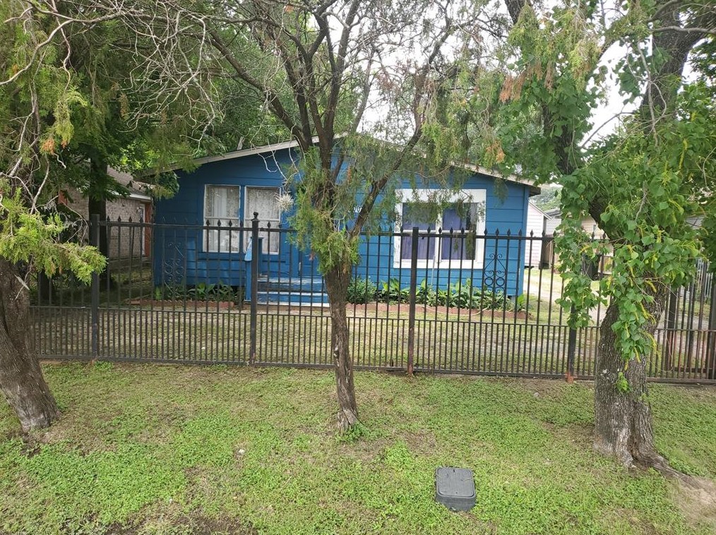 10014 Genard Rd, Houston TX  77041-7528 exterior