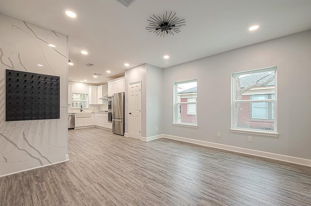 2711 Eagle St, Houston TX  77004-4574 exterior