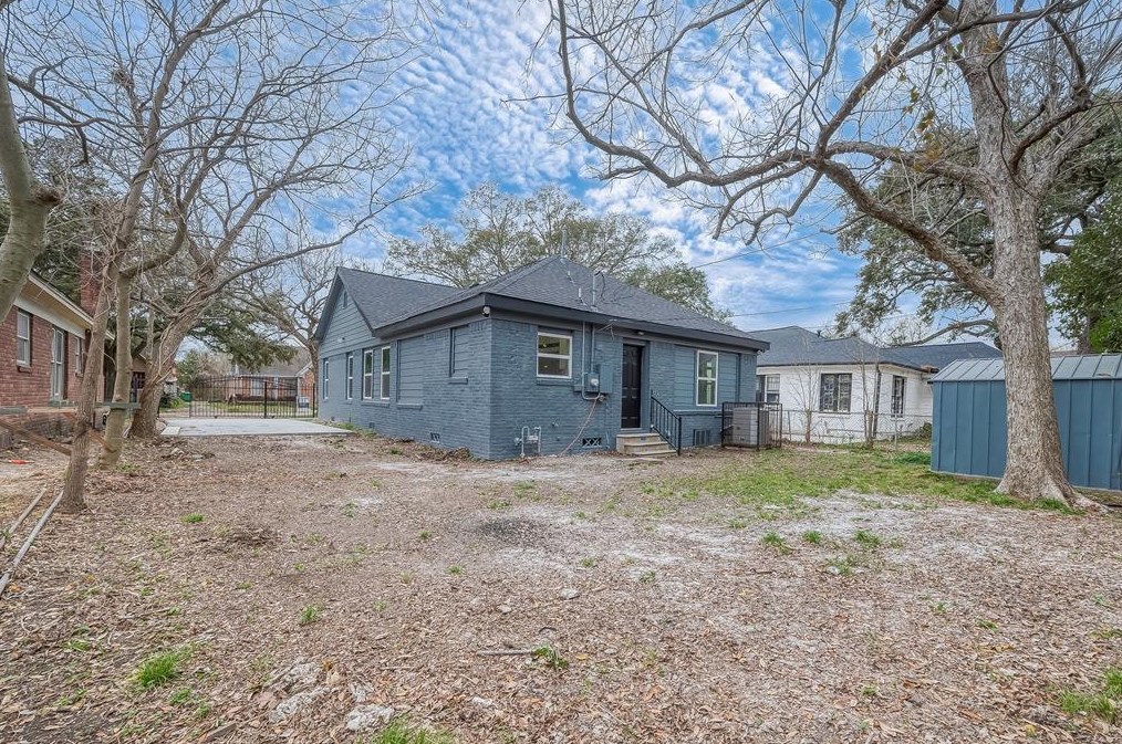 2711 Eagle St, Houston TX  77004-4574 exterior