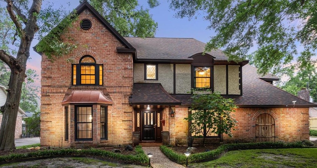 11915 Fawnview Dr, Houston TX  77070-3302 exterior