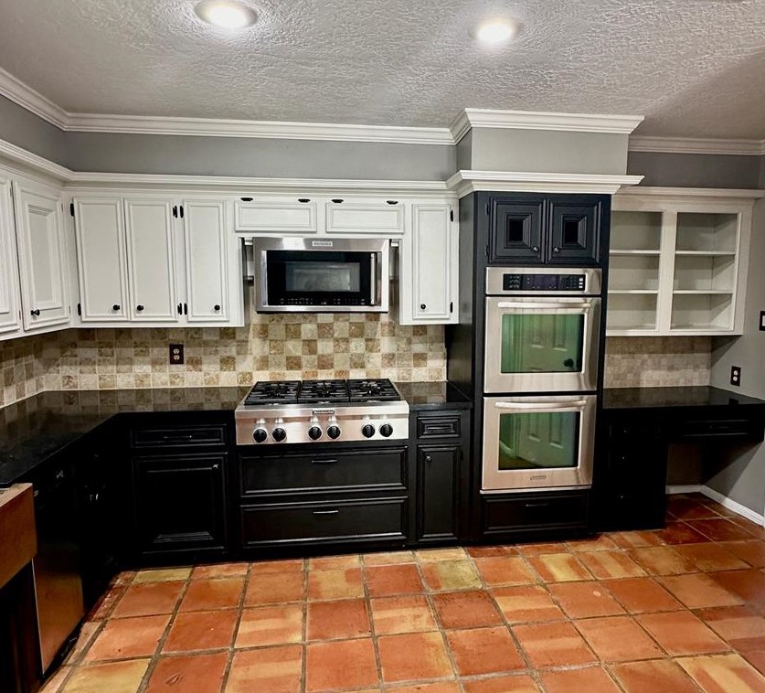 11915 Fawnview Dr, Houston TX  77070-3302 exterior