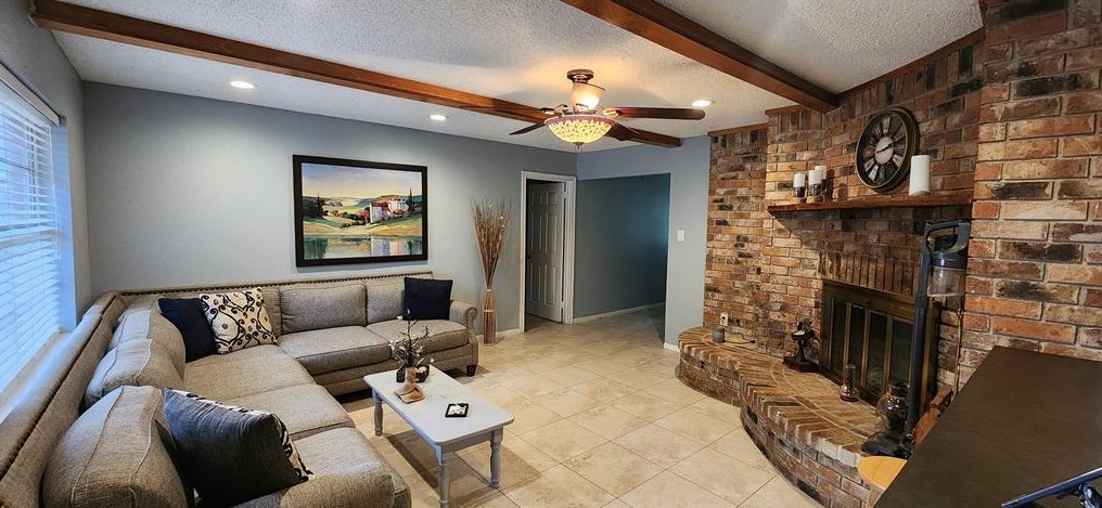 2110 Eagle Point Rd, Crosby TX  77532-3245 exterior