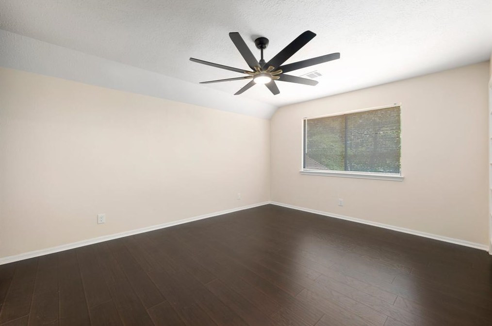 1847 Raintree Cir, Taylor Lake Village TX 77586-5929 exterior