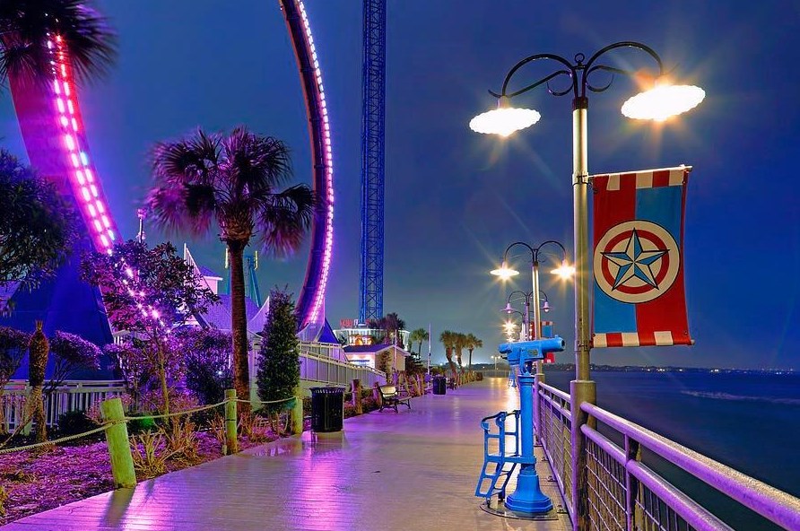 1847 Raintree Cir, Taylor Lake Village TX 77586-5929 exterior