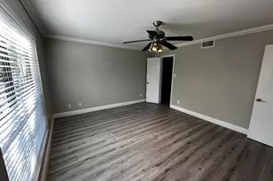 4444 Victory Dr, Houston, TX 77088 - Photo 15