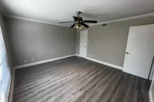 4444 Victory Dr, Houston, TX 77088 - Photo 13