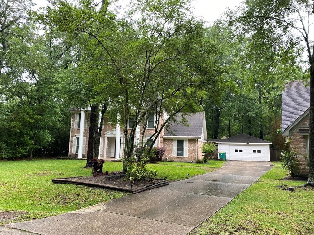 2 Summer Sprig Rd, Spring TX  77380-1583 exterior