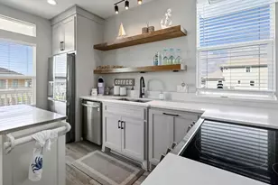 2630 Breaker Dr, Crystal Beach, TX 77650 - Photo 11