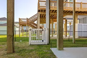 2630 Breaker Dr, Crystal Beach, TX 77650 - Photo 35