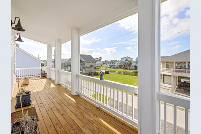 2630 Breaker Drive, Crystal Beach, TX 77650 - Photo 7