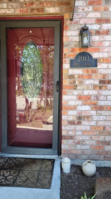 2013 Morgan St, Houston TX  77006-2109 exterior