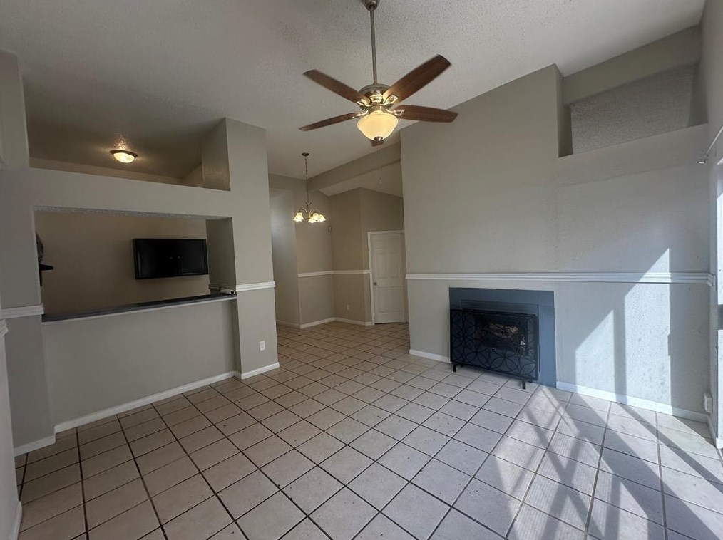 11522 Springshire Dr, Houston TX  77066-4769 exterior