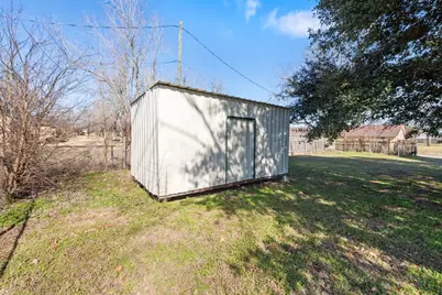 522 E Colorado Street, Bremond, TX 76629 - Photo 23