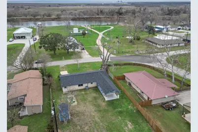 17 County Road 243, Bay City, TX 77414 - Photo 5