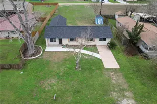 17 County Rd 243, Bay City, TX 77414 - Photo 1