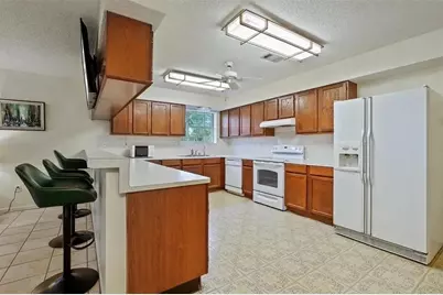 9011 Tavenor Ln, Houston, TX 77075 - Photo 7